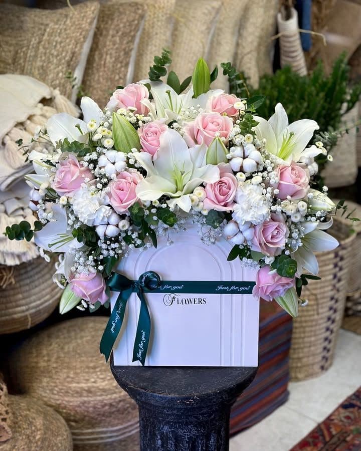 گل برای تبریک به وکیل با بستهبندی شیک را از کجا بخرم؟