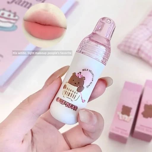 رژ لب مایع مات مخملی خمیری سبک نچرال شیشه شیر پستونکی خرس تدی کیوت فانتزی پینترستی گوگولی طرح بستنی مناسب کادو هدیه — تصویر ۶