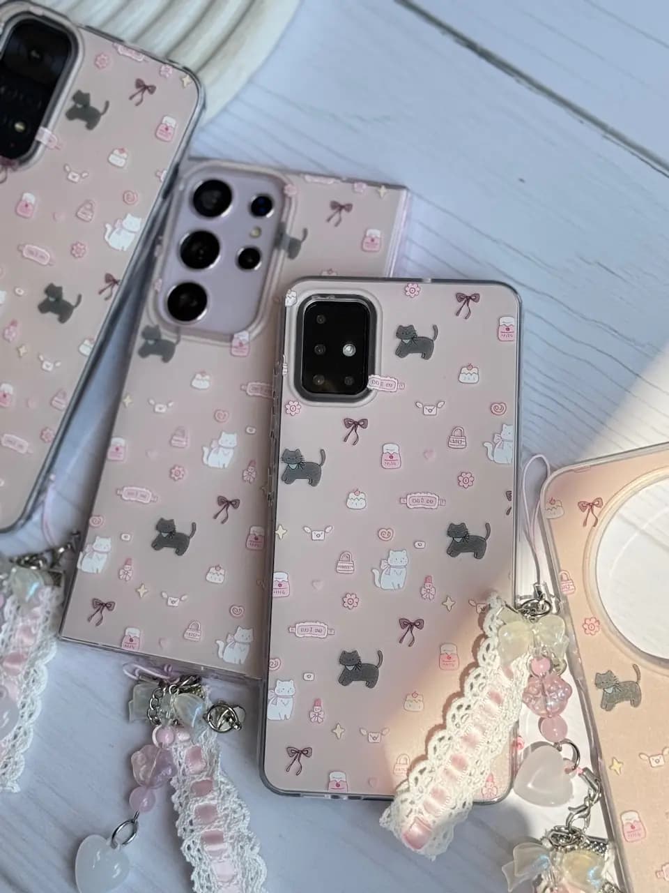 قاب Cat & Candy اندرویدی با آویز (کدC2047) — تصویر ۴