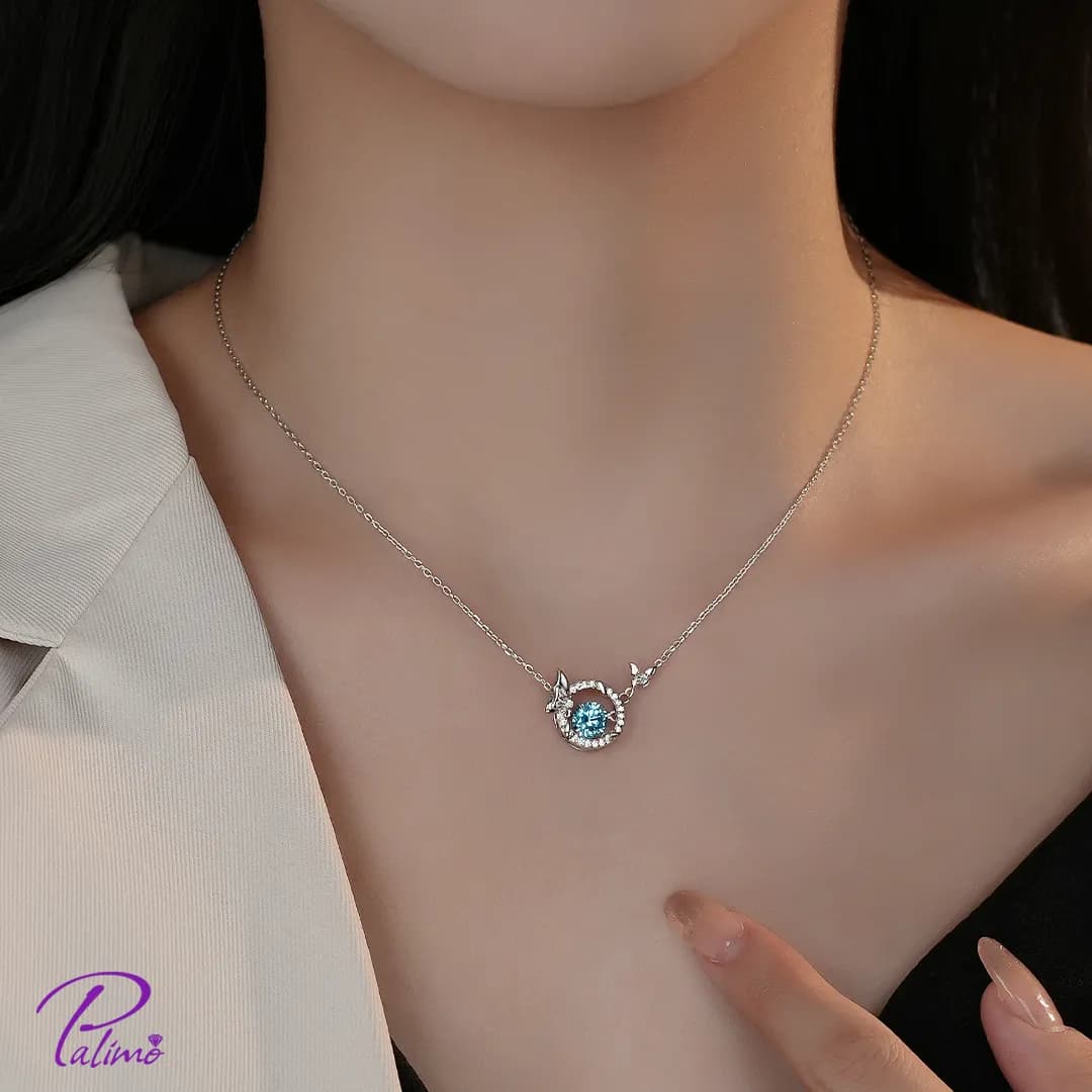 گردنبند نقره پروانه حلقه آبی کد N2145 با روکش طلای سفید — تصویر ۲