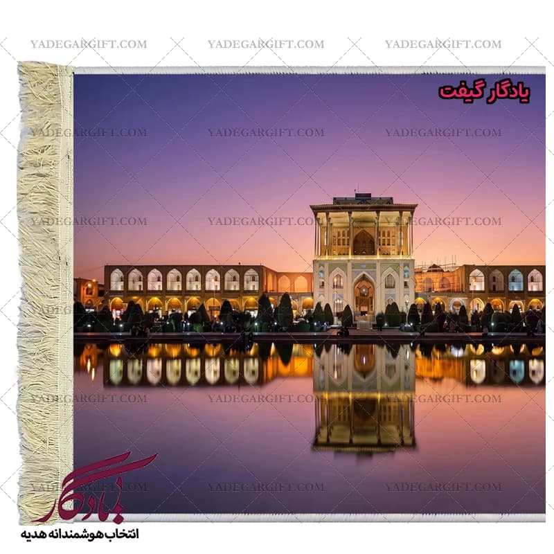 تابلو فرش ماشینی طرح عالی قاپو و نقش جهان کد am33 — تصویر ۳