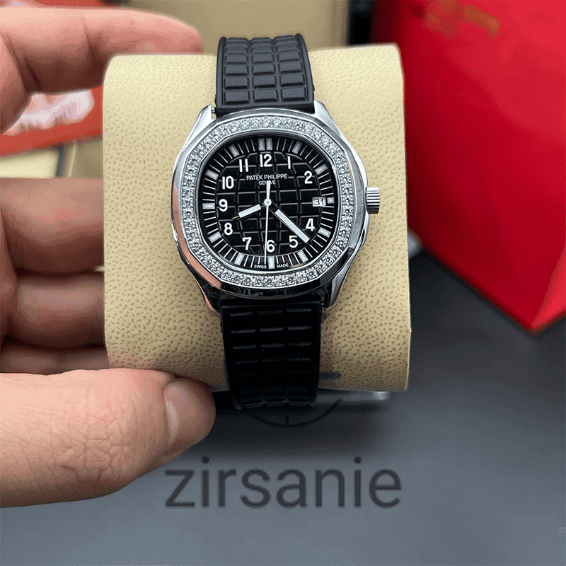 ساعت مچی زنانه پتک فیلیپ آکوانات دورنگین Patek Philippe Aquanaut Diamonds Silver Black — تصویر ۳