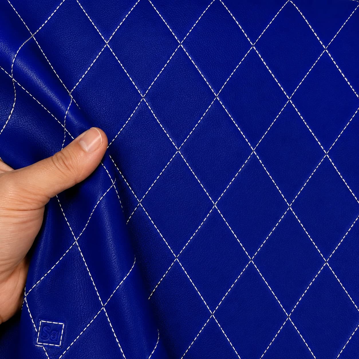 چرم PVC گلدوزی سهبعدی لوزی سارووان- کد E-L-26
