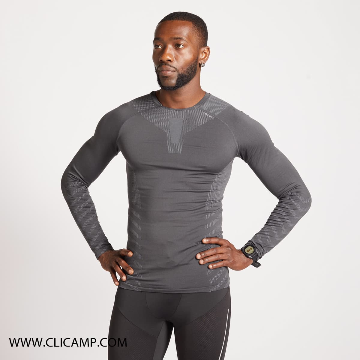 بلوز بیس دکتلون / DECATHLON – مدل SKINCARE / طوسی — تصویر ۴