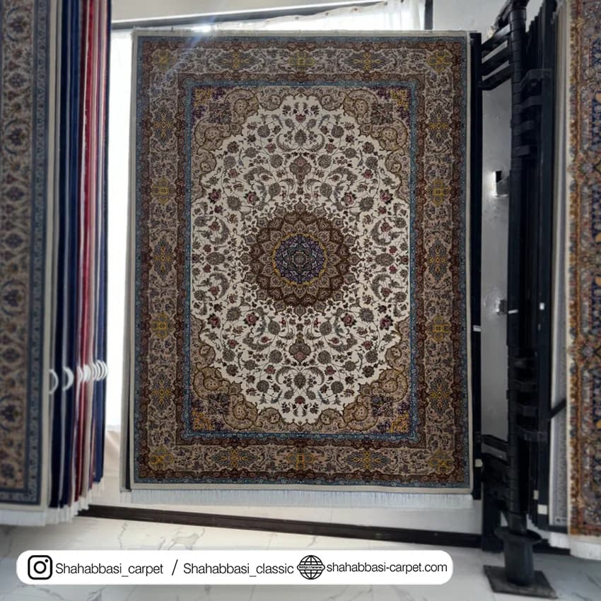 فرش ابریشم کد 207 کرم — تصویر ۲