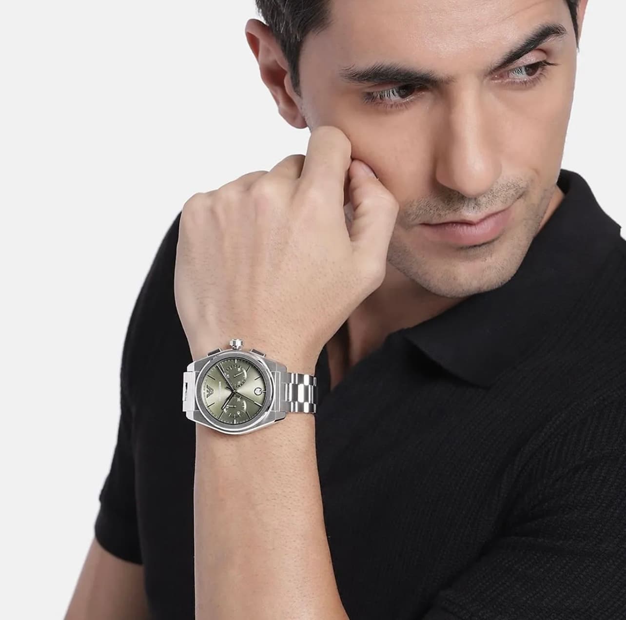 ساعت مچی مردانه کرنوگراف با صفحه سبز و بند استیل نقرهای Emporio Armani مدل AR11640 — تصویر ۵