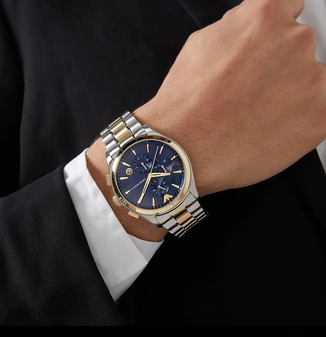 ساعت مچی مردانه کرنوگراف نقرهای و طلایی با صفحه آبی Emporio Armani مدل AR11579 — تصویر ۵