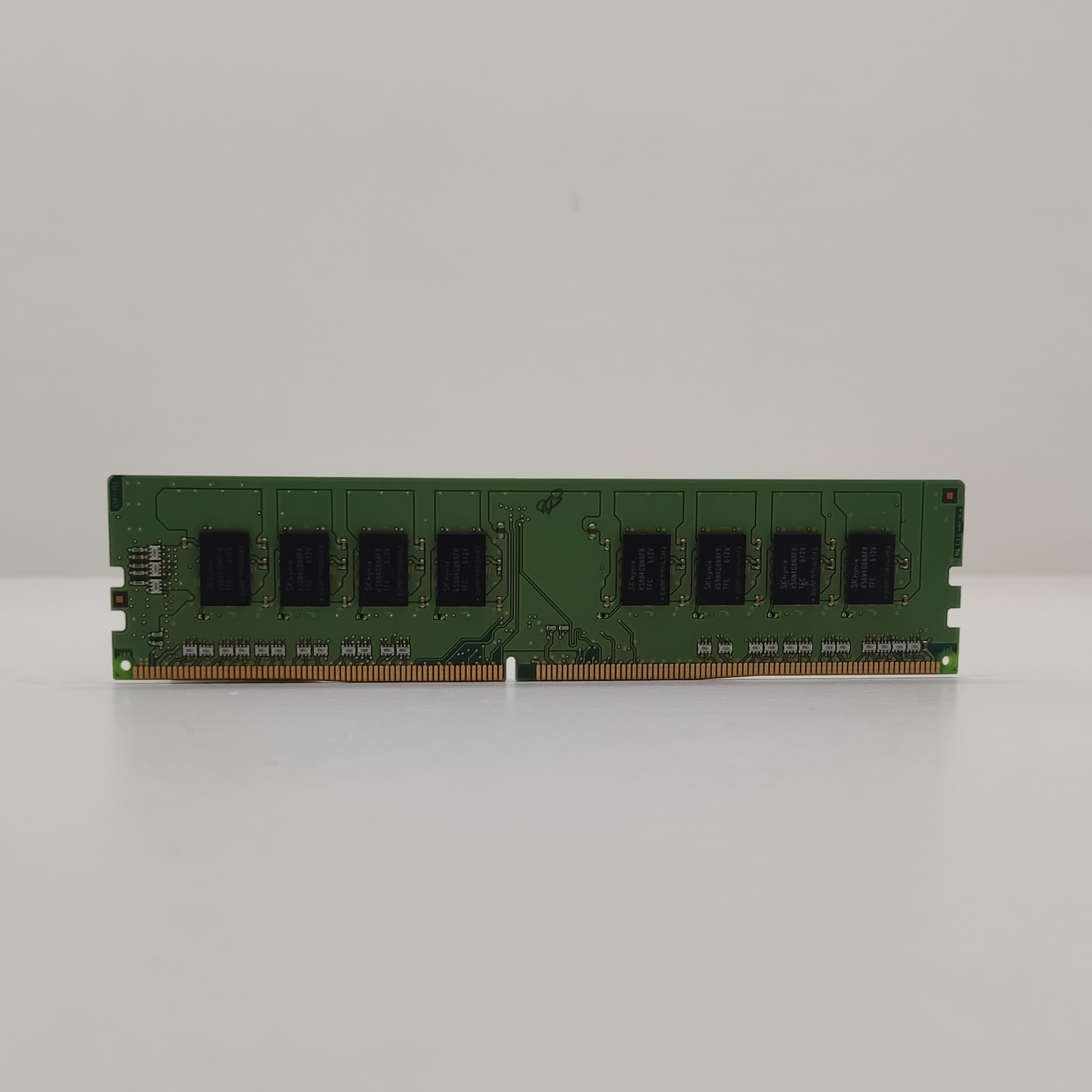 رم دسکتاپ استوک DDR4 تک کانال با ظرفیت 8GB برند اس کی هاینیکس SKhynix — تصویر ۲