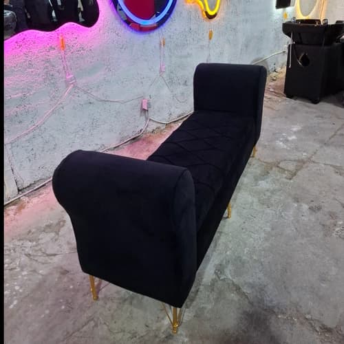پاف انتظار مدل لاوست