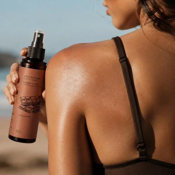 اسپری برنزهکننده بدن آل این وان شکلاتی Self Tanner Medium To High — تصویر ۳