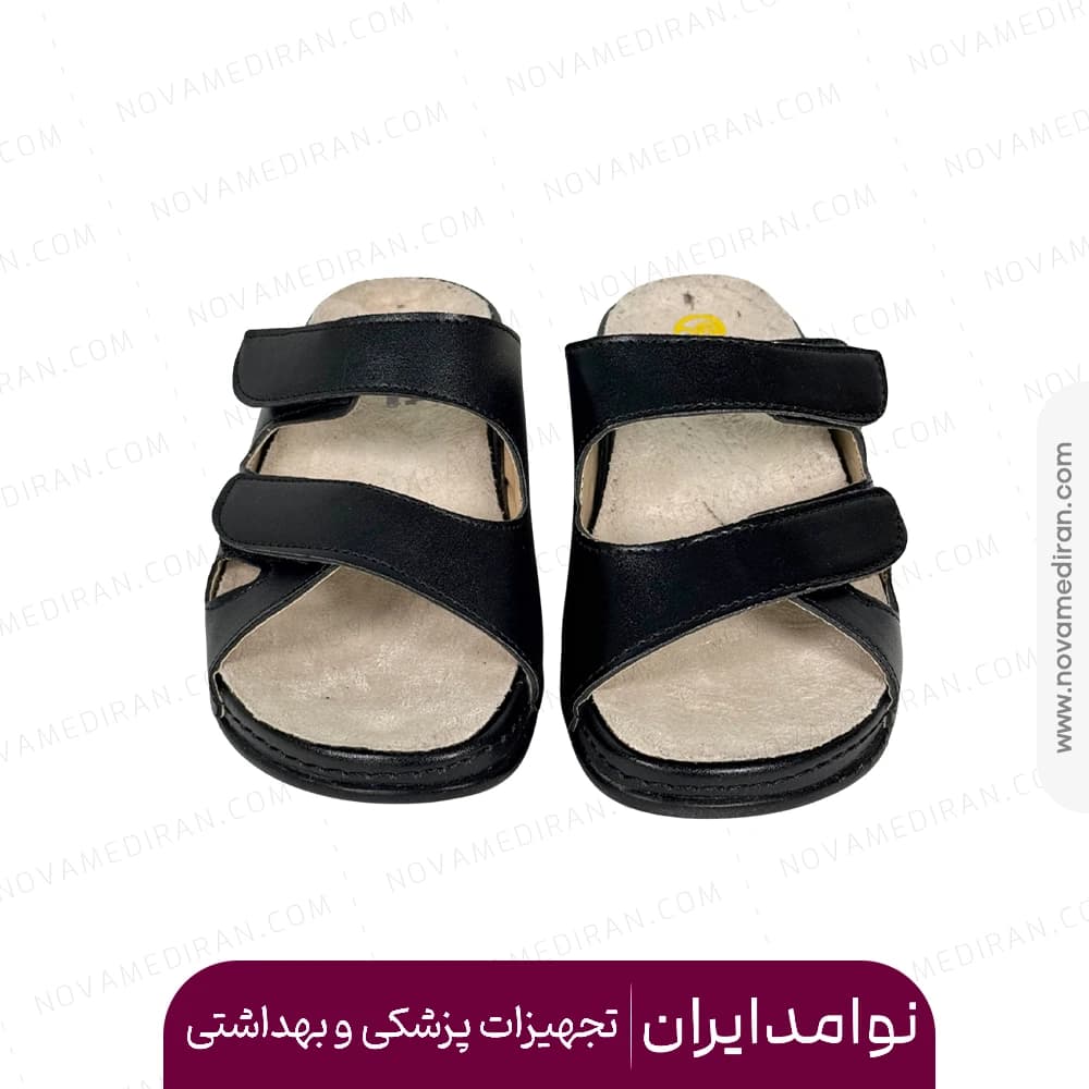 صندل زنانه طبی برند پاتکان طب کد ۱۵۵ رنگ مشکی با کفی قابل تعویض — تصویر ۲