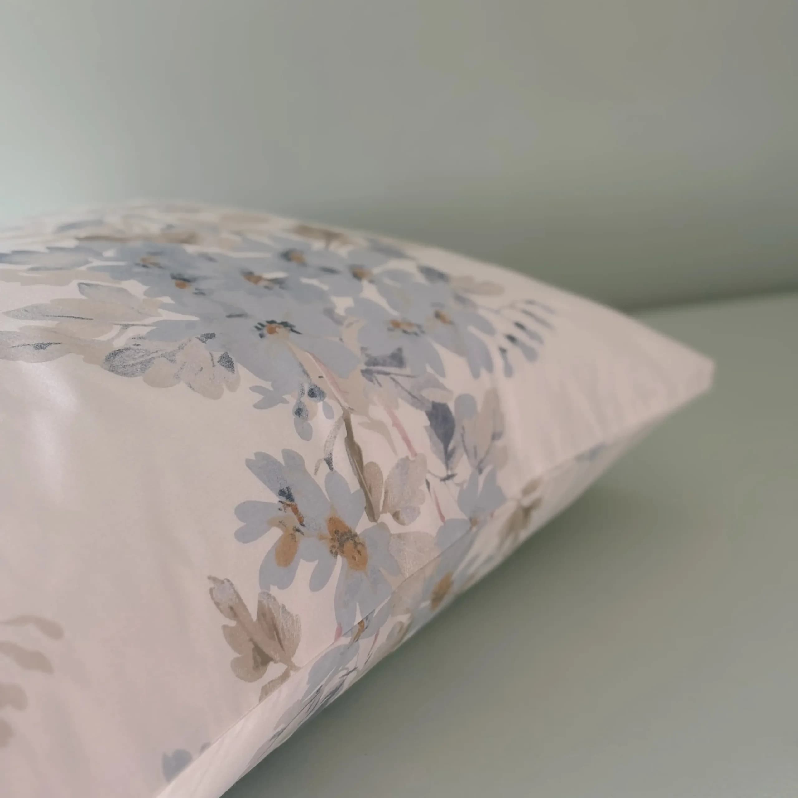 روبالشی مدل Nalya برند Nest — تصویر ۵