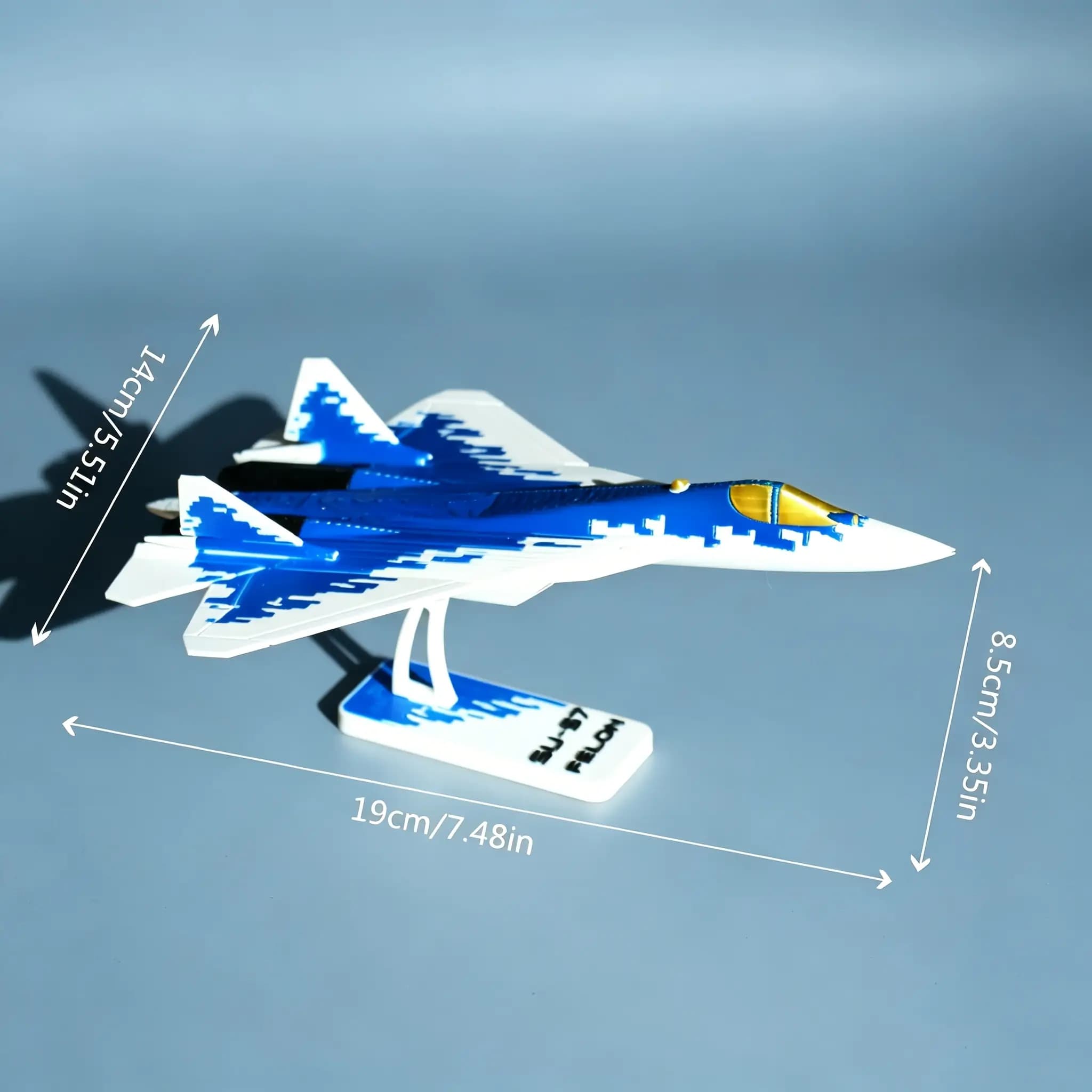 مدل آویز و تزیینی جت جنگنده SU-57 — تصویر ۳