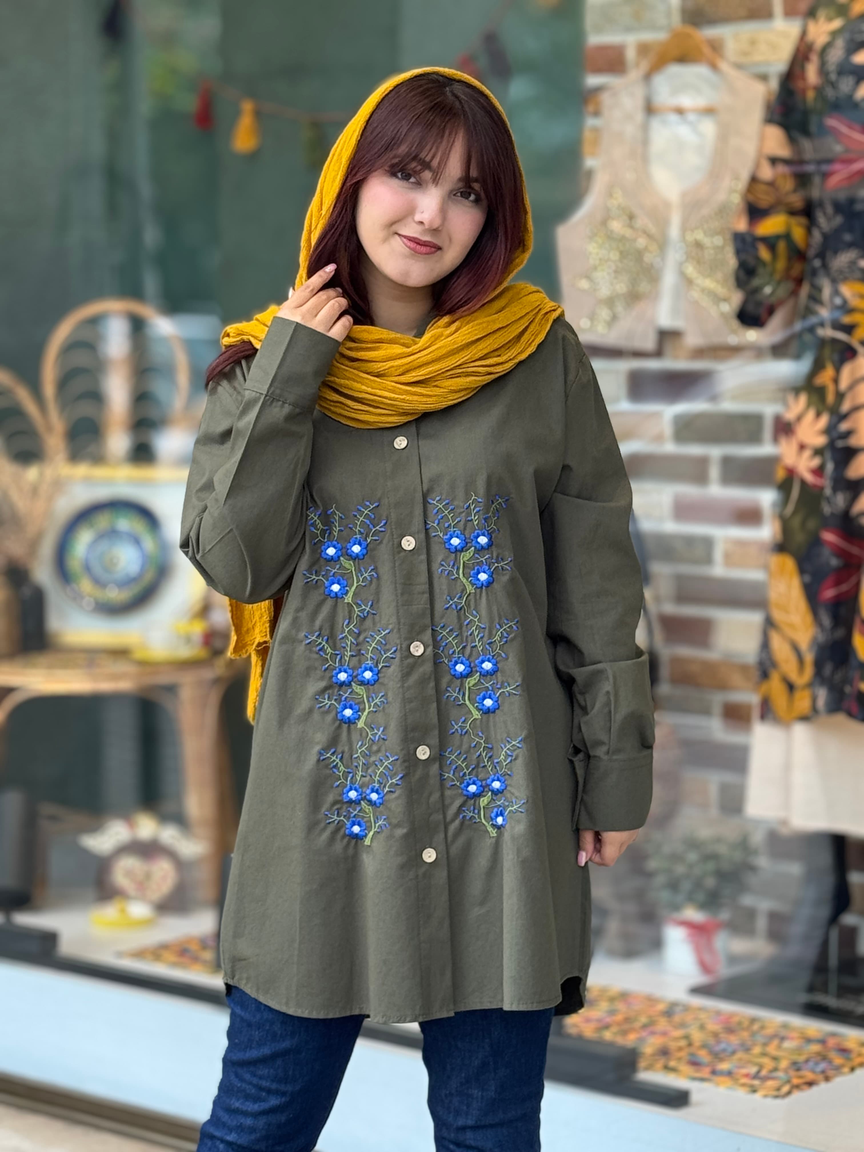 مانتو شقایق یشمی — تصویر ۲