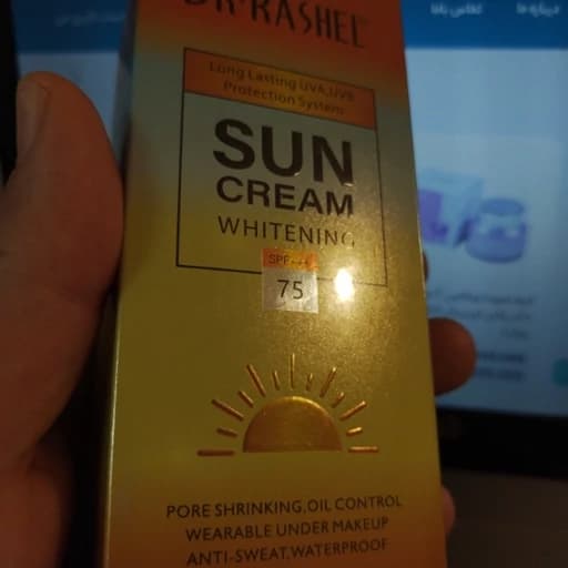 کرم ضدآفتاب SPF75 بی رنگ دکتر راشل ضدلک و کوچک کننده منافذ و سفید کننده پوست صورت — تصویر ۷