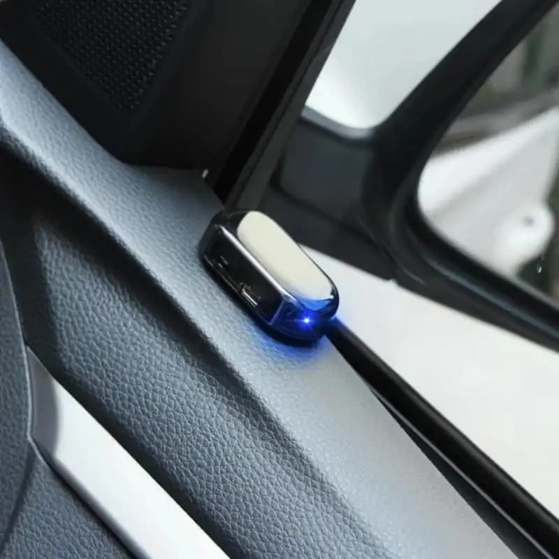 دزدگیر فیک سولار چشمک زن مدل Car Alarm کد634 — تصویر ۳