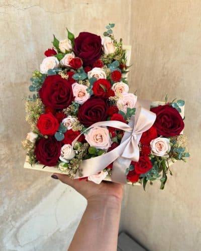 تزیین میوه و گل شب یلدا