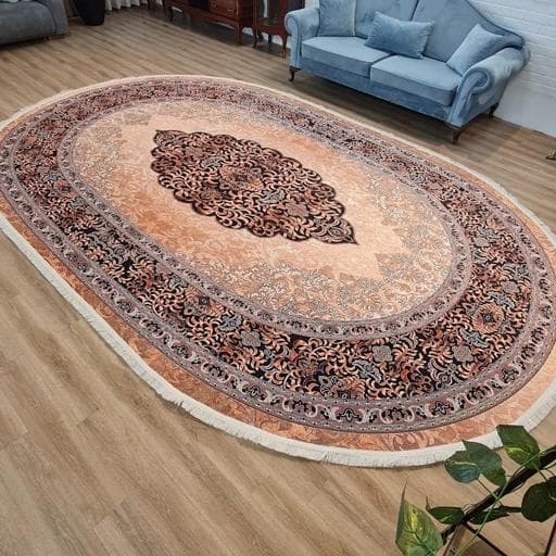فرش چاپی فرشینه برند حسن نیا مخمل هازان بیضی زمینه روشن b43(پس کرایه) — تصویر ۳