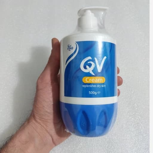 کرم مرطوب کننده پمپی کیو وی QV پوست خشک 500 گرم — تصویر ۶
