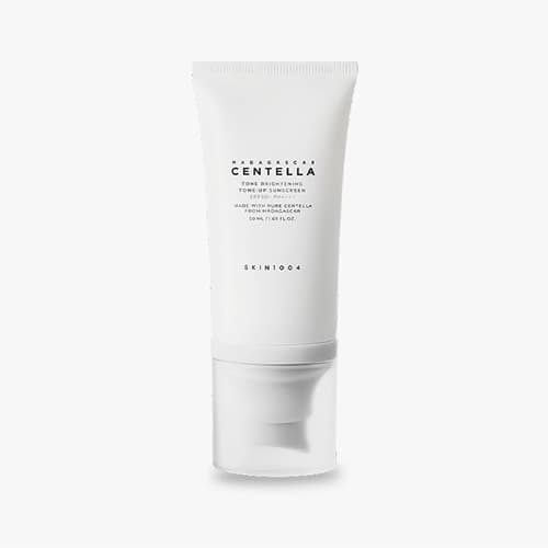 ضد آفتاب روشن كننده سنتلا اسكين 1004 با SPF50+ حجم 50 ميل