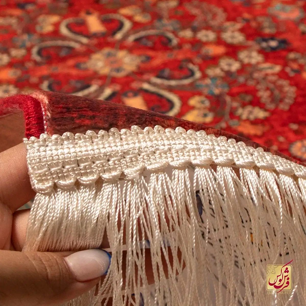 فرش ابریشم ماشینی 202738 لاکی حاشیه کرم — تصویر ۸