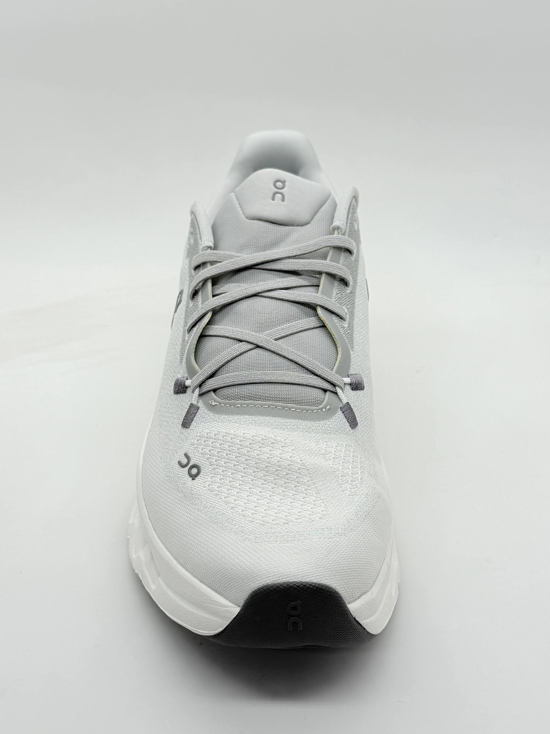 کفش on cludmonster خاکستری Shoes on cloudmonster gray — تصویر ۵