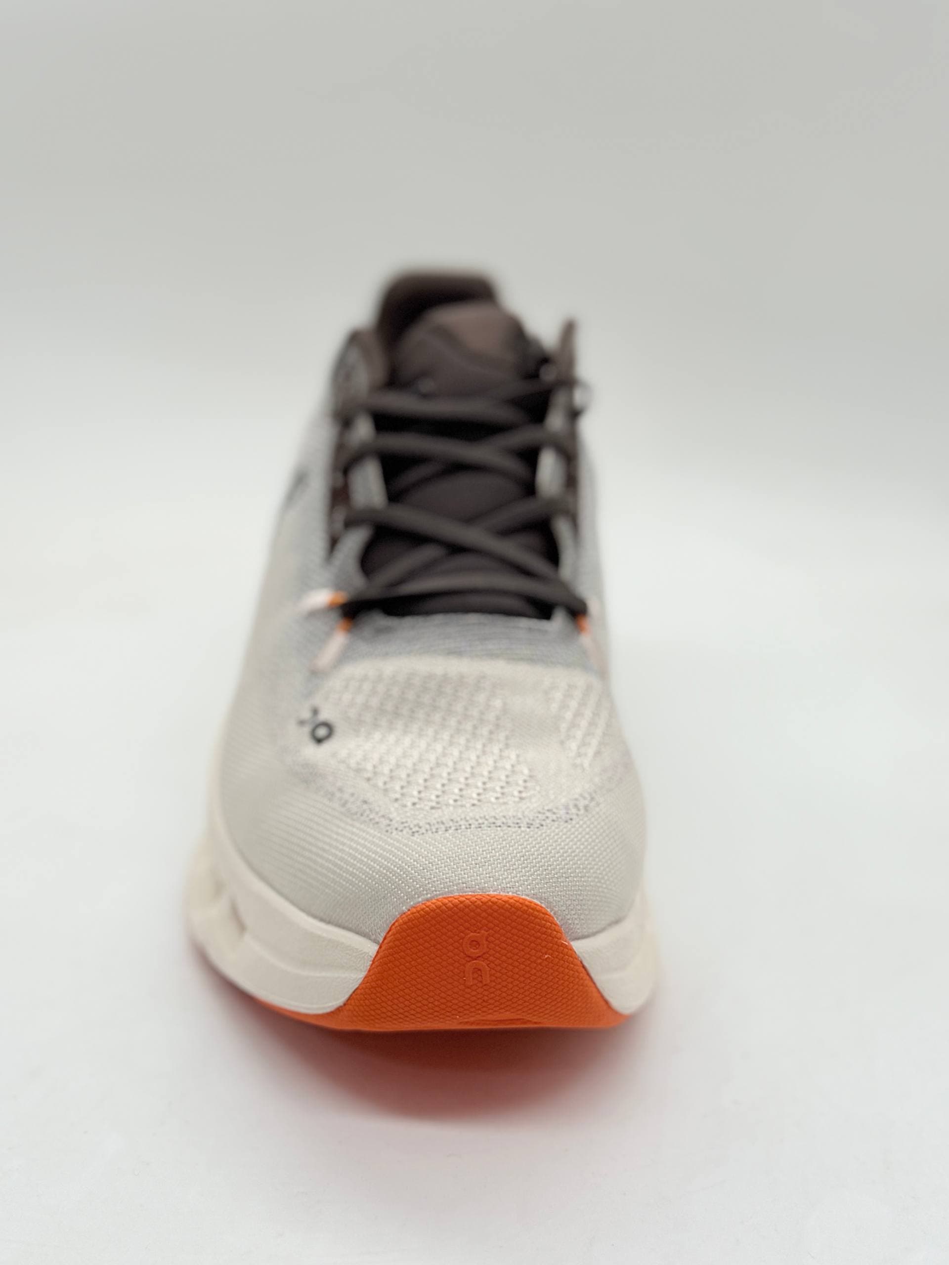 کفش on cludmonster کرمی Shoes on cloudmonster beige — تصویر ۹