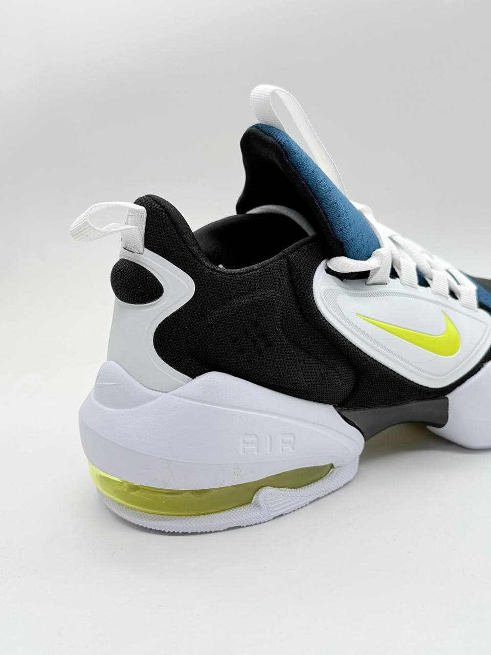 کتونی نایک ایرمکس آلفا ساواچ سفید آبی Nike Air Max Alpha Savage White Blue — تصویر ۶