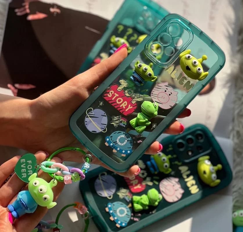 قاب آدم فضایی بدون آویز گوشی سامسونگ S22 اولترا — تصویر ۴