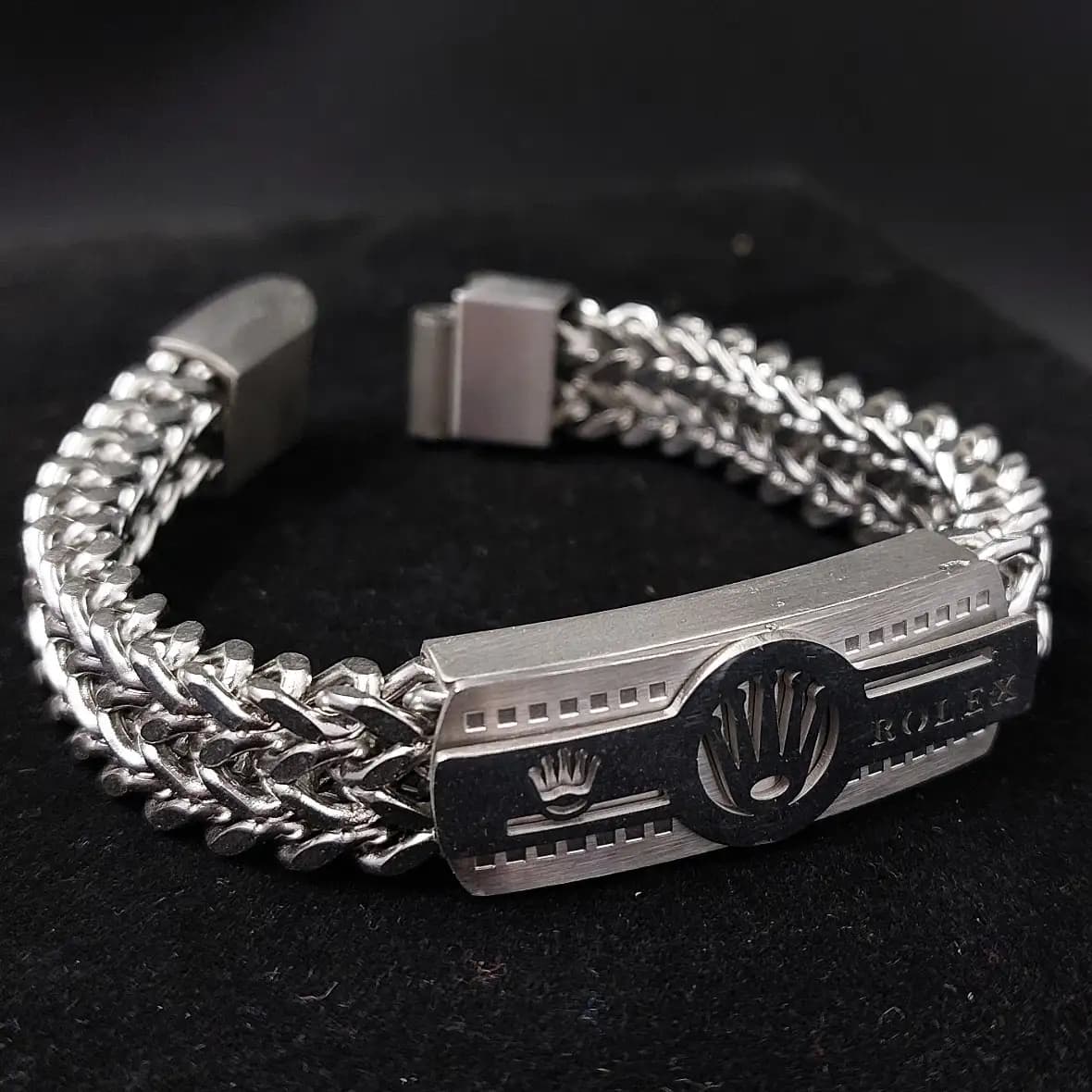 دستبند استیل مردانه پلاک رولکس ROLEX زنجیر چهار وجهی دولاین رنگ ثابت کد amp