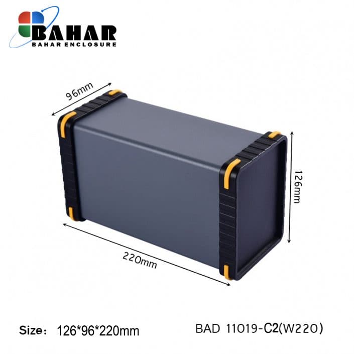 BAD 11019-C2(W220) جعبه آلومینیومی با پانل پلاستیکی