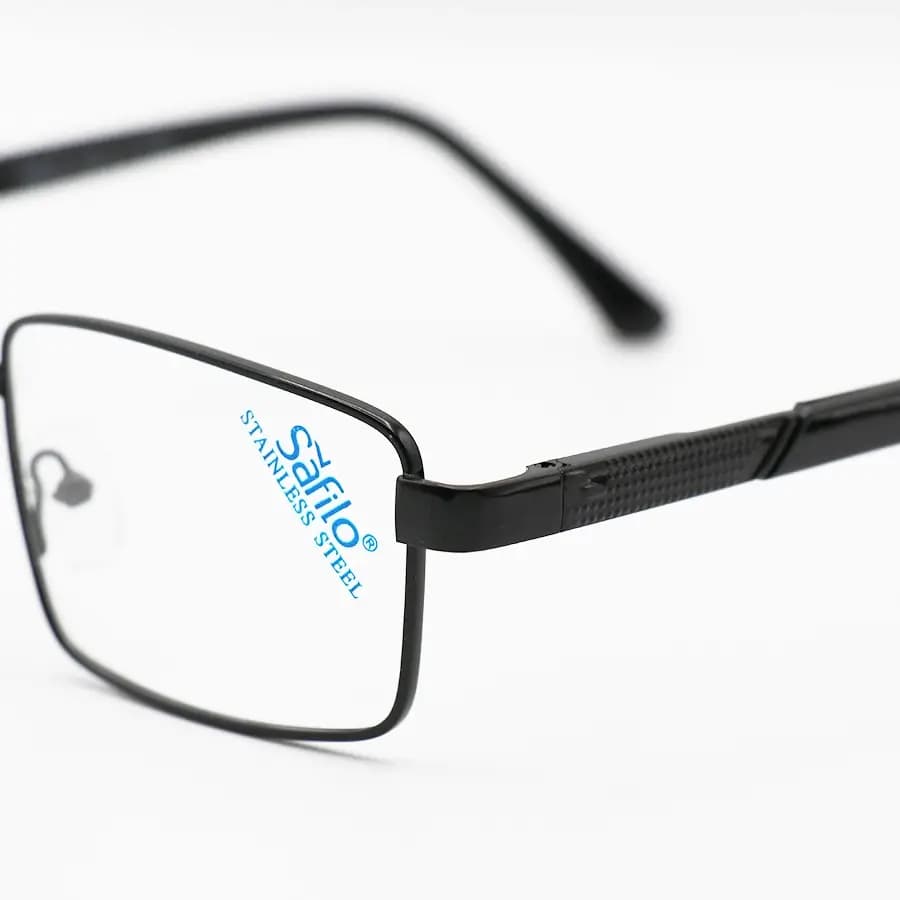 عینک طبی SAFILO با فریم مستطیلی شکل، رنگ مشکی براق، از جنس فلزی و لولا فنردار مدل SA2305 — تصویر ۵
