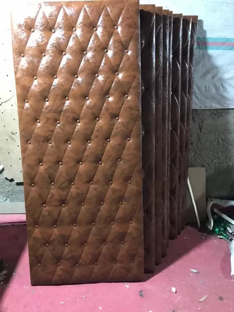 درب آکوستیک چرمی قهوهای – مدل کلاسیک کد 30161 — تصویر ۲