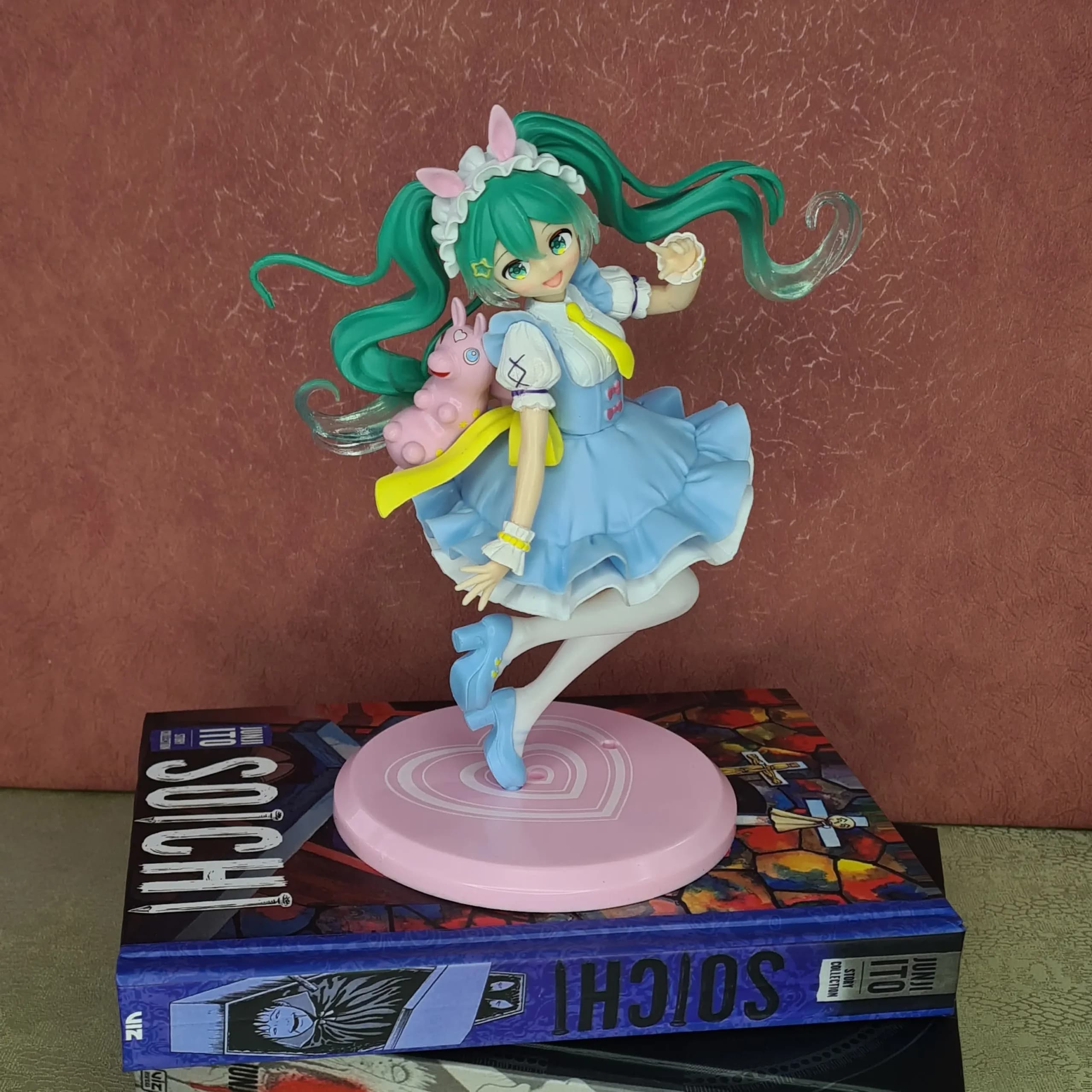 فیگور هاتسونه 03 (Hatsune)