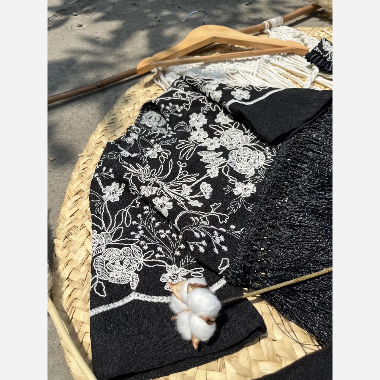 کت و شلوار دخترانه مجلسی مناسب 1 تا 8 سال — تصویر ۳