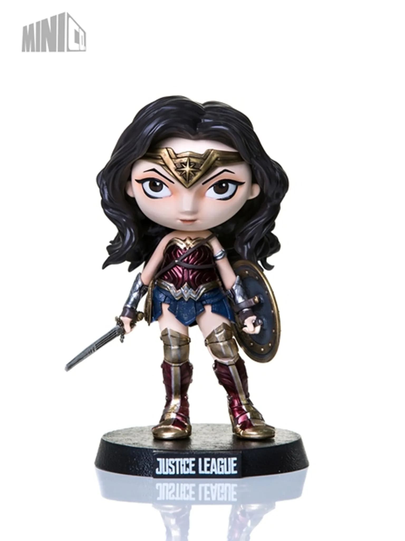 فیگور ایرون استودیو طرح مینیکو MiniCo طرح زن شگفتانگیز Wonder Woman — تصویر ۵