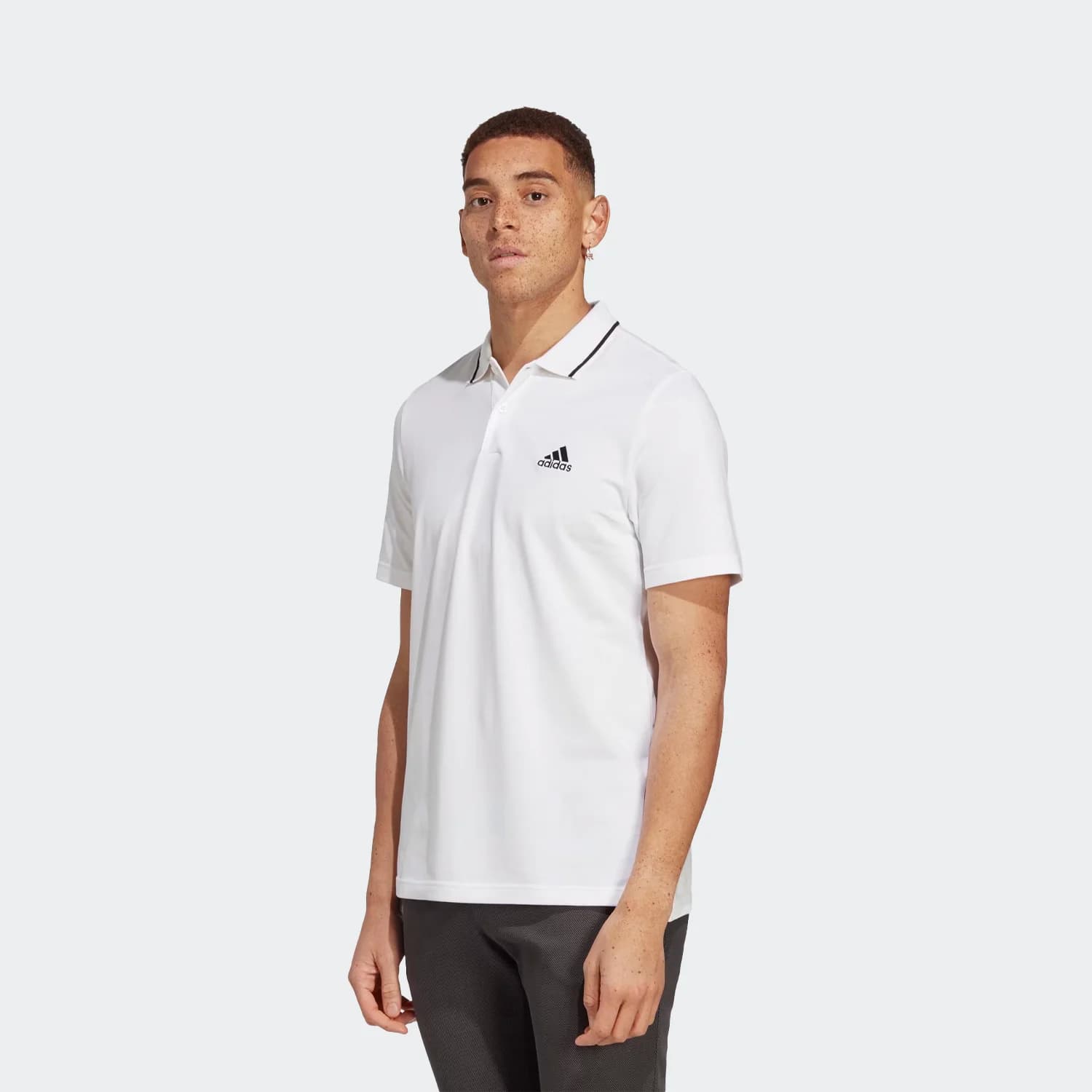 پلوشرت مردانه آدیداس مدل ESSENTIALS PIQUÉ SMALL LOGO POLO SHIRT — تصویر ۲