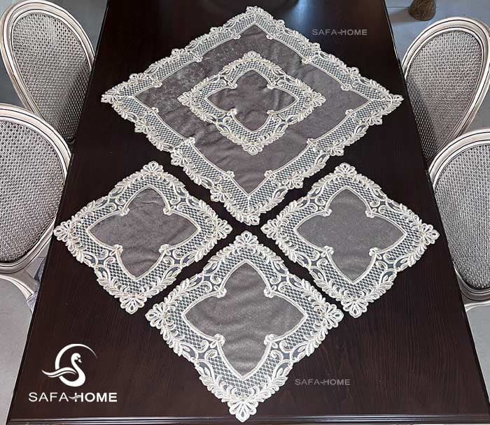 رومیزی گیپور مخمل 4 تکه مربع طرح ایپک طوسی