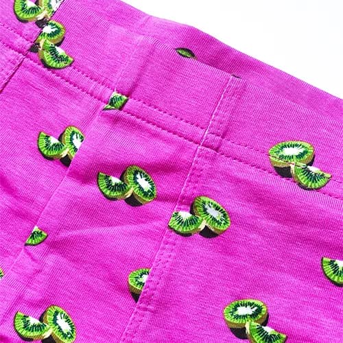شورت مردانه پادار H&M اورجینال طرح کیوی زمینه صورتی — تصویر ۲