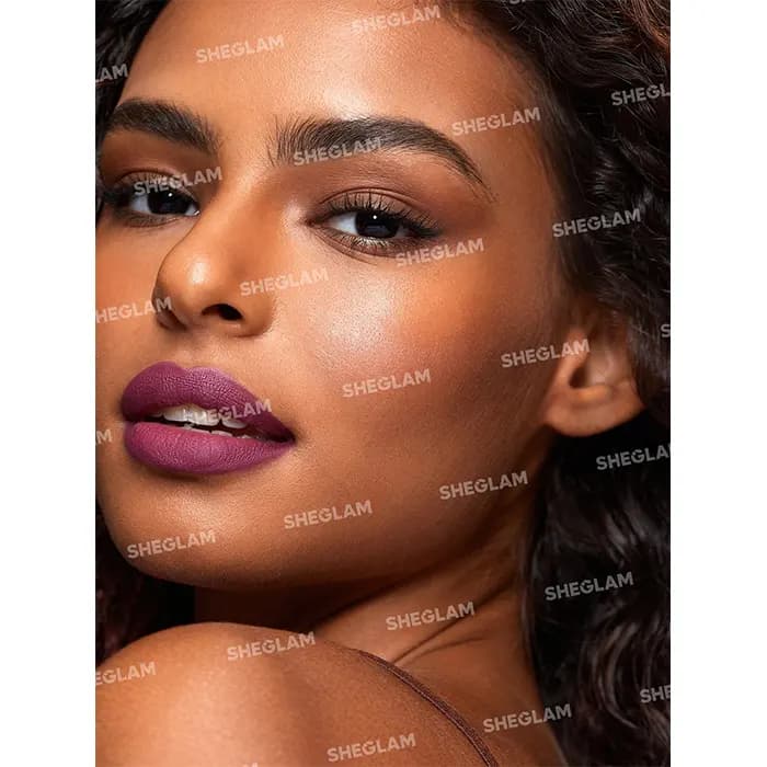 رژ جامد مات شیگلم Sheglam سری Matte Allure رنگ Cabana — تصویر ۵
