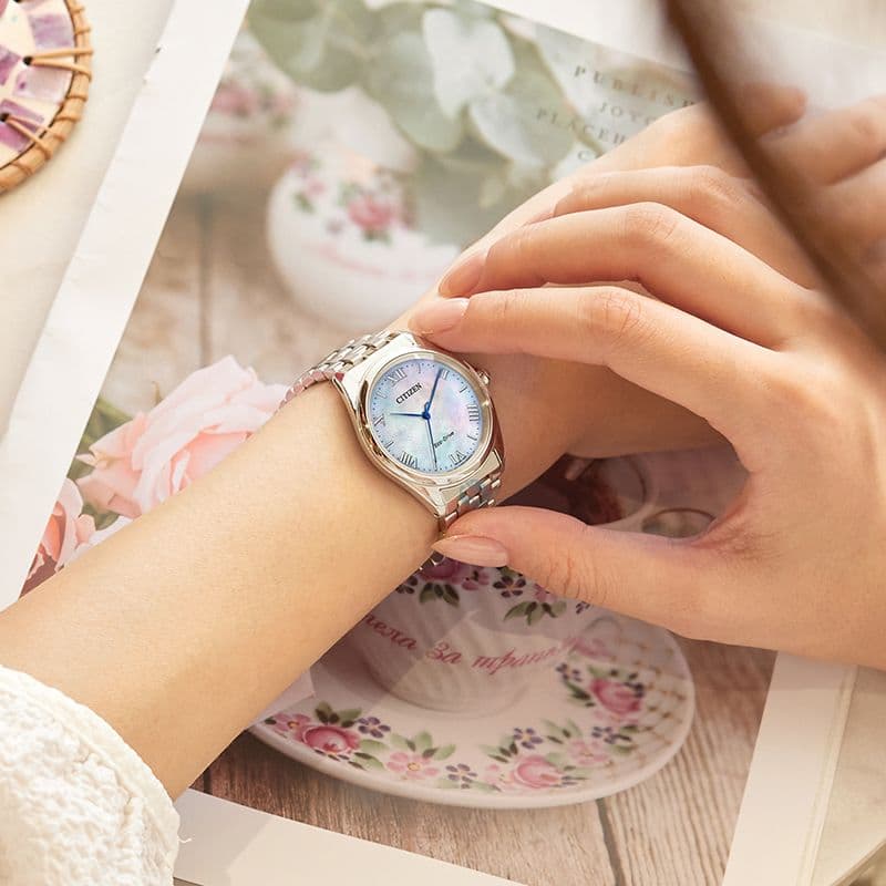 ساعت مچی زنانه سیتیزن (CITIZEN) مدل EM1140-80D — تصویر ۹