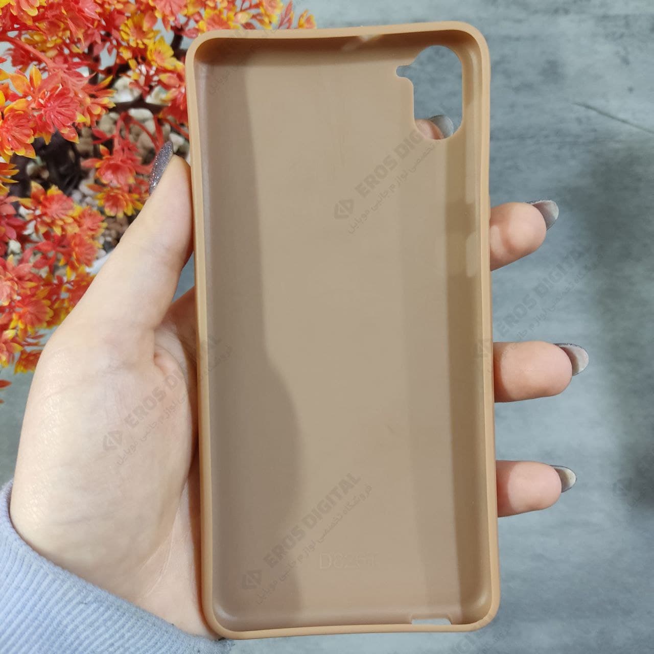 گارد گوشی HTC D826 ژله ای پشت پارچه ای لوگو چرم — تصویر ۳