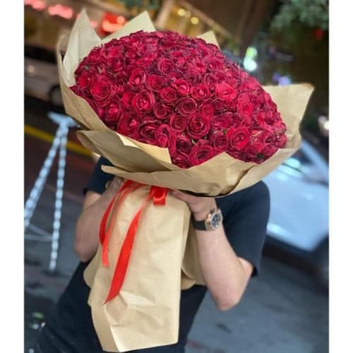 گل فروشی نزدیک کافه استند آپ انقلاب تهران r242 — تصویر ۲
