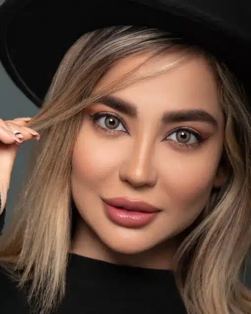 لنز عسلی اُپتی کالر ریتا براون | OptiColor Rita Brown Honey Lenses — تصویر ۴