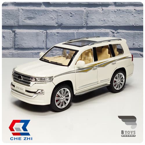 ماکت تویوتا لندکروز سفید چِژی دودزا(مقیاس:1/24)(TOYOTA Land Cruiser Chezhi)