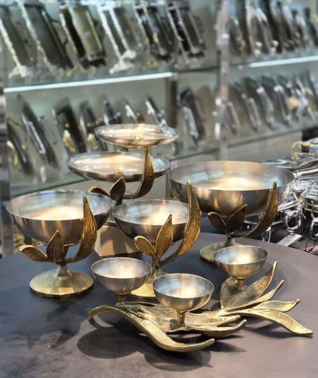 سرویس پذیرایی نیلوفر — تصویر ۲