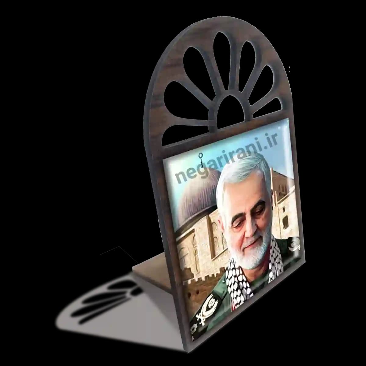 تندیس کاشی پنجره ای حاج قاسم سلیمانی مدل 2ZG108 — تصویر ۴