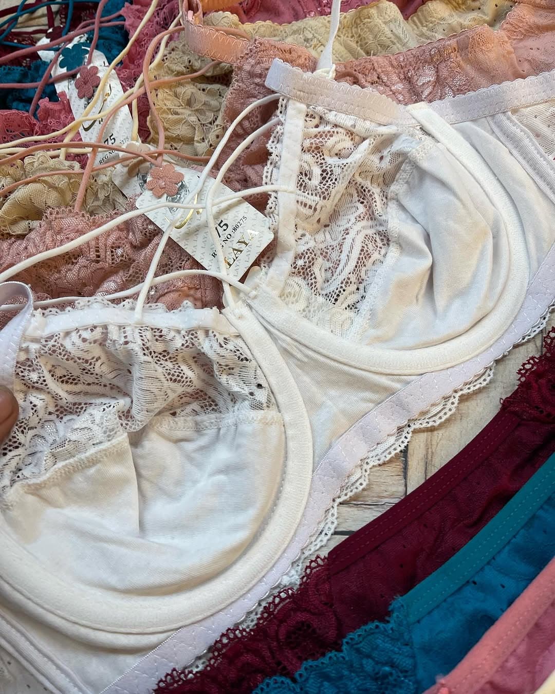 ست فنردار گیپوری جلو ضربدری کد ۰۶۶ برند لعیا(بسته ۱۲تایی) — تصویر ۷