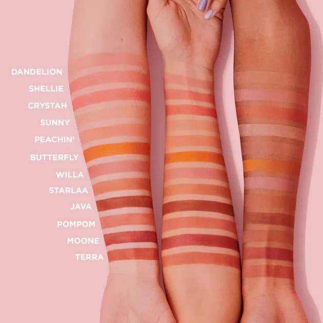 WANDERful World Silky-Soft Powder Blush رژگونه پودری WANDERful World بنفیت — تصویر ۴