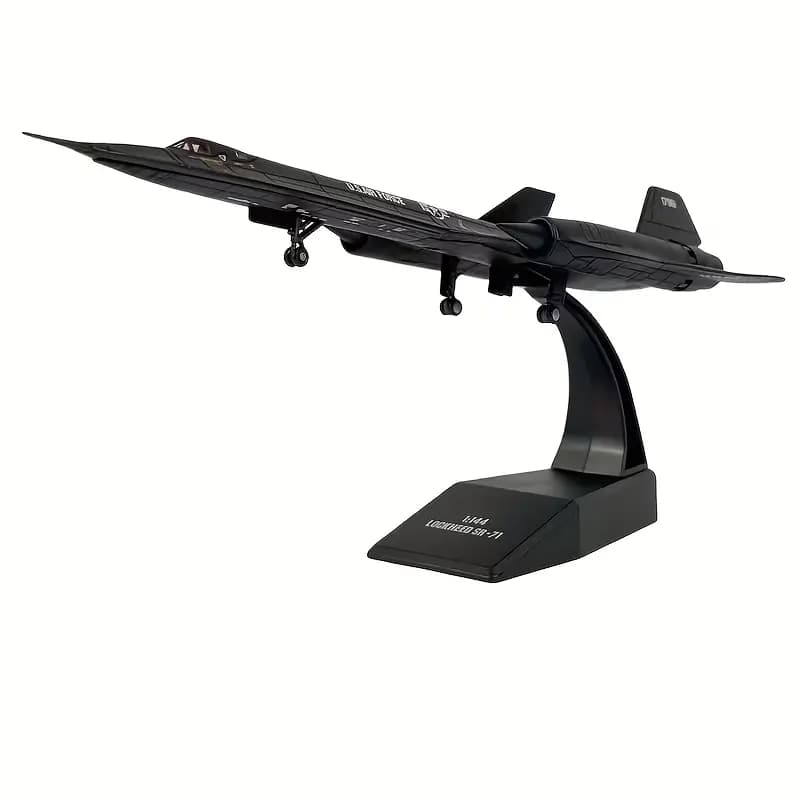 مدل هواپیمای SR-71 مشکی 1:144 با پایه نمایش — تصویر ۲